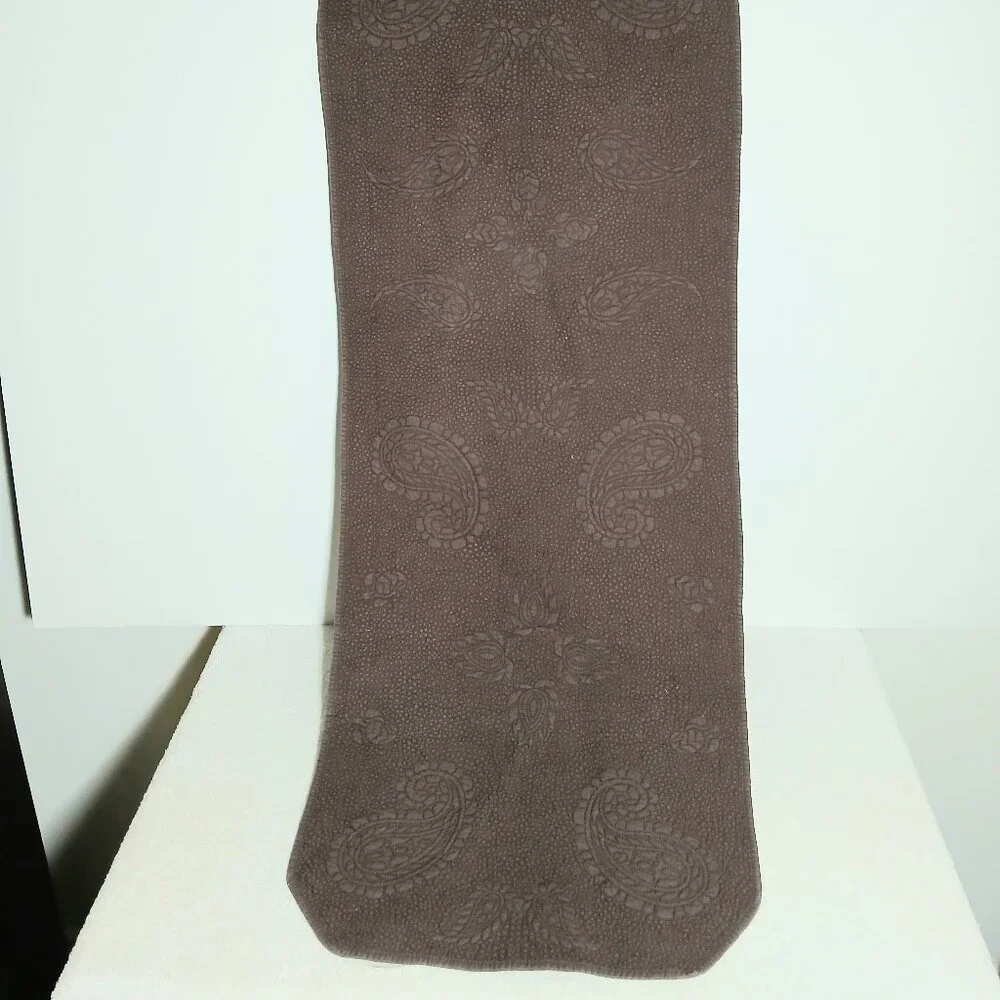 Table Runner - Fine Quality by Williams Sonoma!